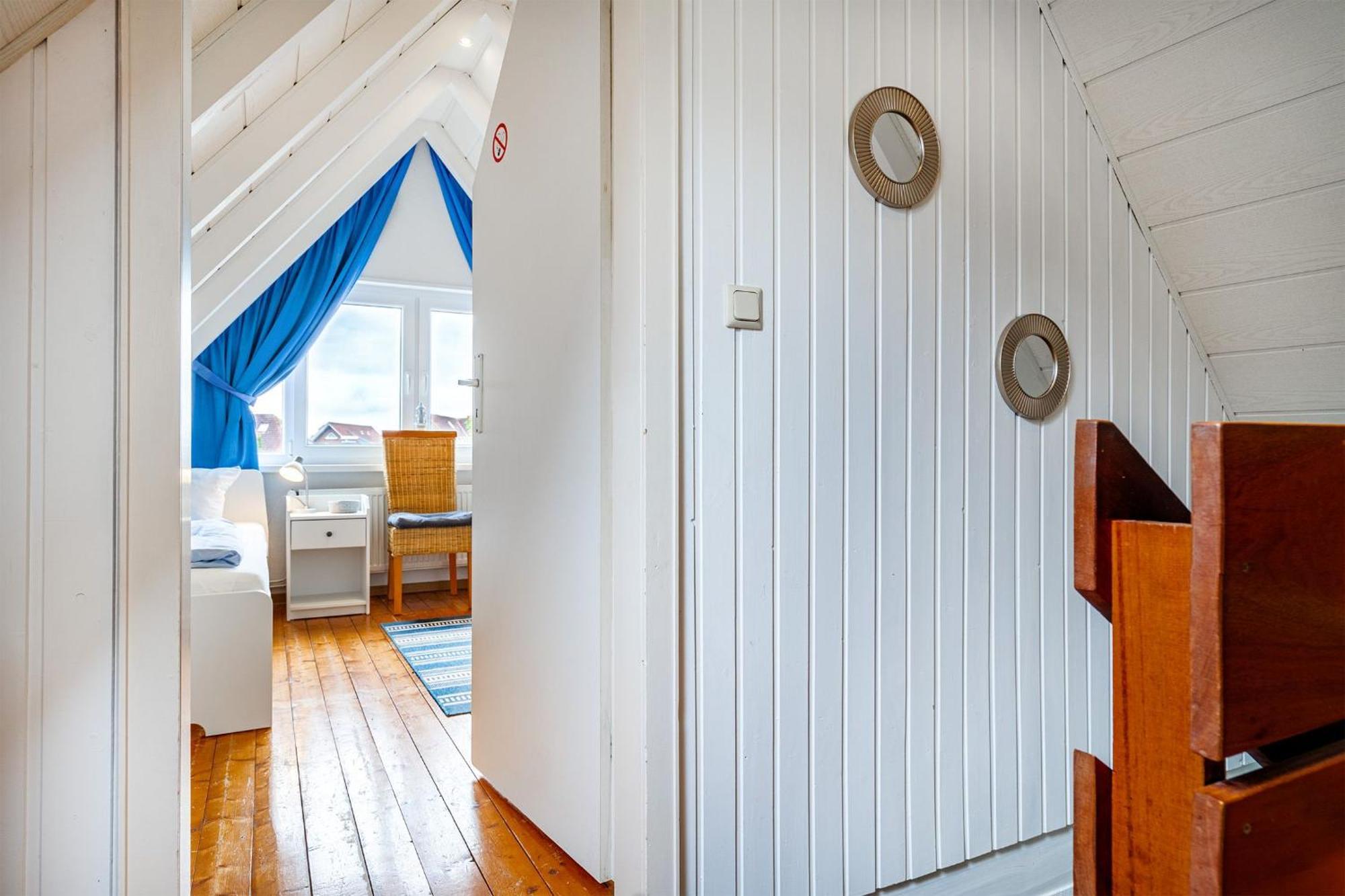 Ferienhaus Heimathafen 벤세르시엘 외부 사진